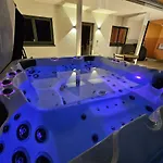 Coeur De Jardin - Prive - Jacuzzi - Unique & Cosy - Europa-park *