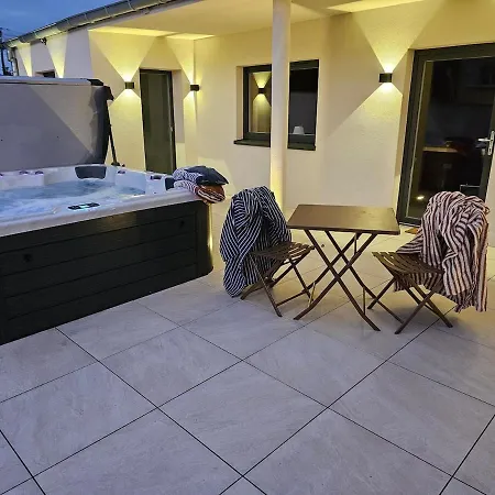 Lejlighed Coeur De Jardin - Prive - Jacuzzi - Unique & Cosy - Route Des Vins *