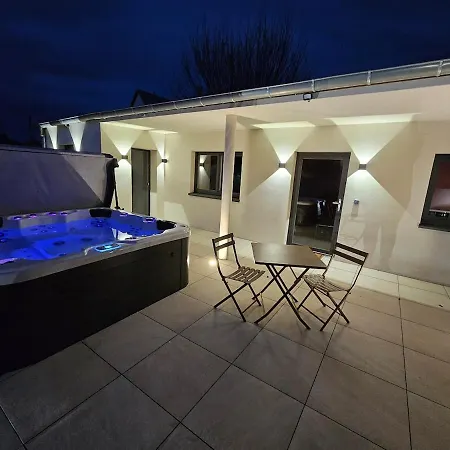 Coeur De Jardin - Prive - Jacuzzi - Unique & Cosy - Europa-park شقة