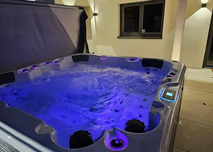 Coeur De Jardin - Prive - Jacuzzi - Unique & Cosy - Europa-park Apartment