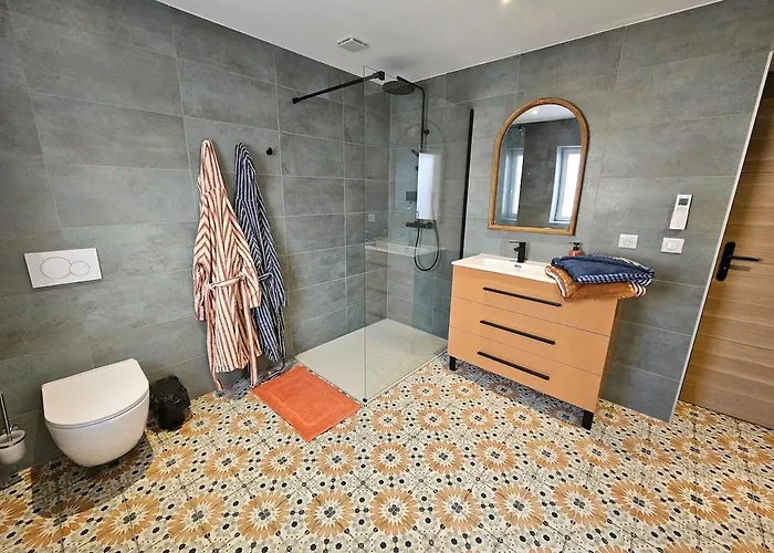 Coeur De Jardin - Prive - Jacuzzi - Unique & Cosy - Europa-park *